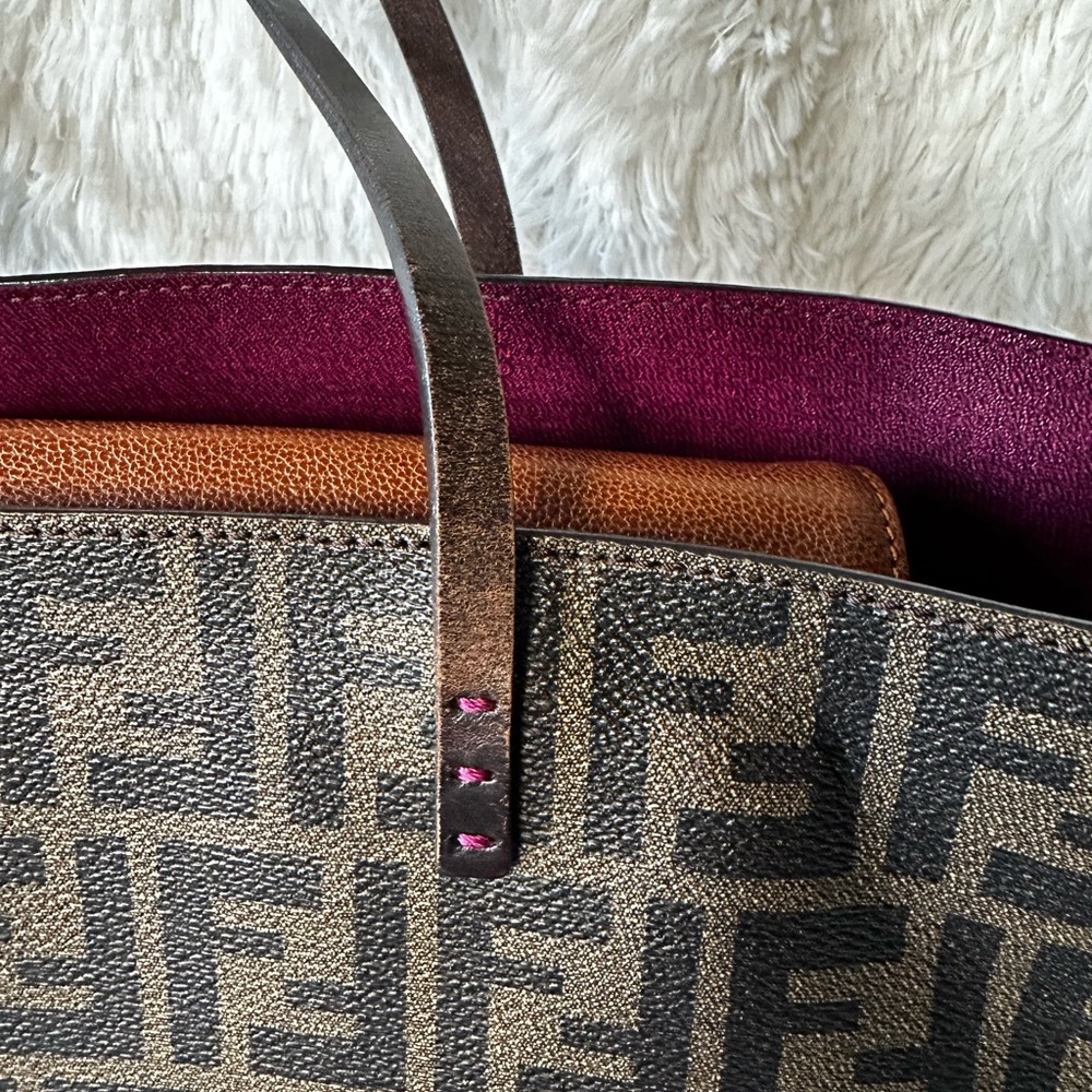 Fendi Zucca Spalmati small role tote tobacco fuchsia - Picture 10 of 17